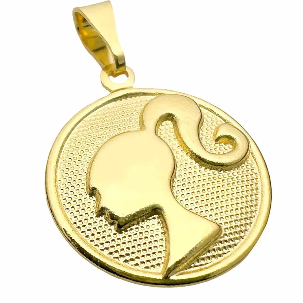 Pingente Barbie Redonda P (1,7cmX1,3cm) (1,2g) (Banho Ouro 18k) - Image 2